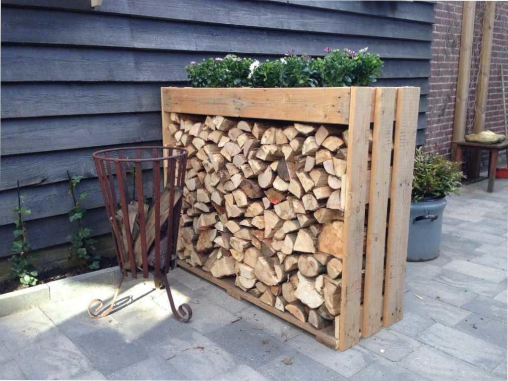 Wood firebox