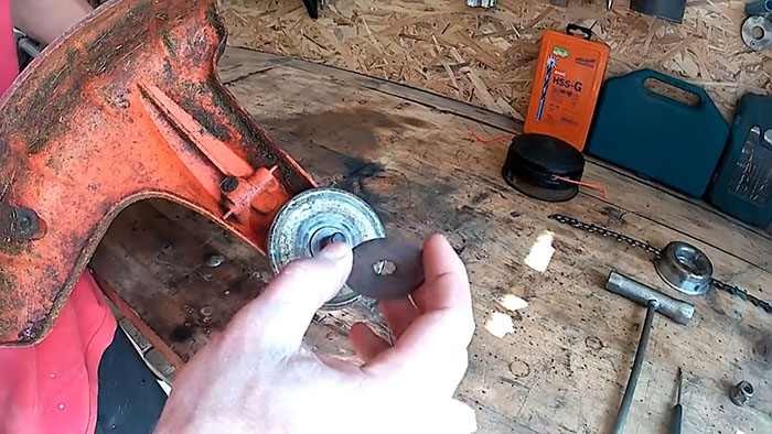 How to increase the efficiency of the trimmer: change the fishing line to a chain from a chainsaw 